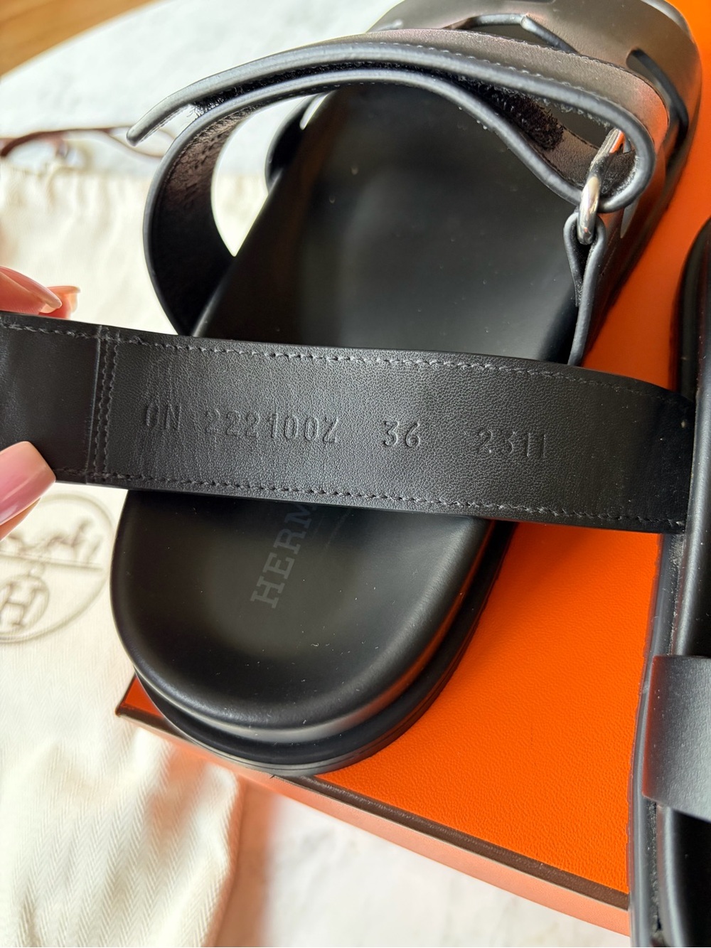 Hermès Black Leather Chypre Sandals - Picture 9 of 10